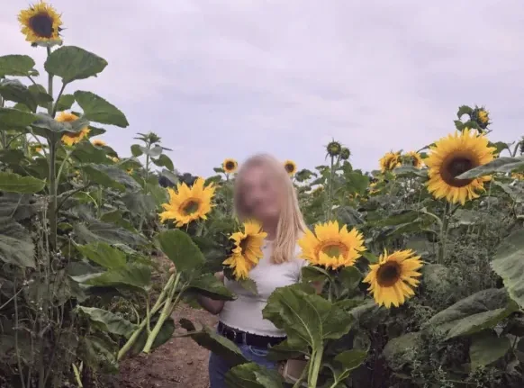 Denise, 32