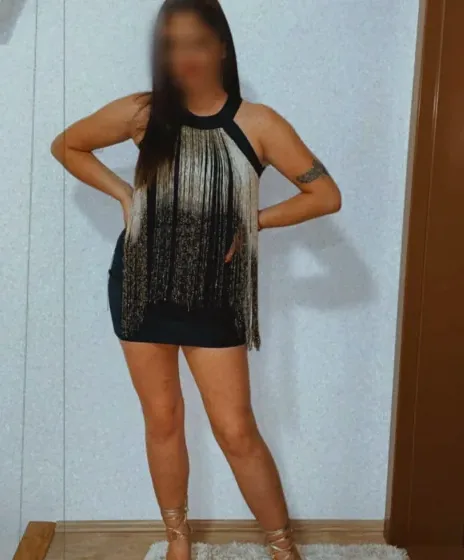 Katharina, 32