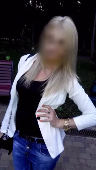 Lea, 35