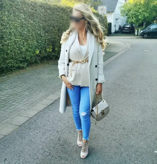Lena, 34