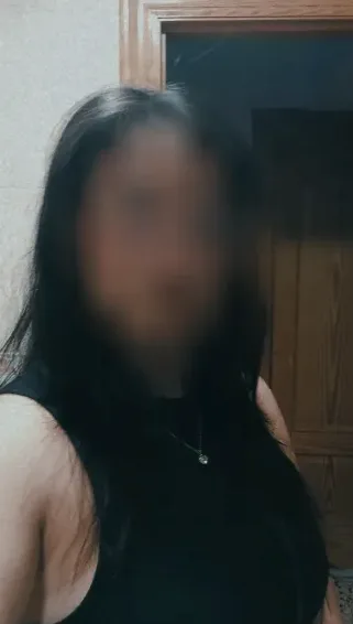 Leonie, 24