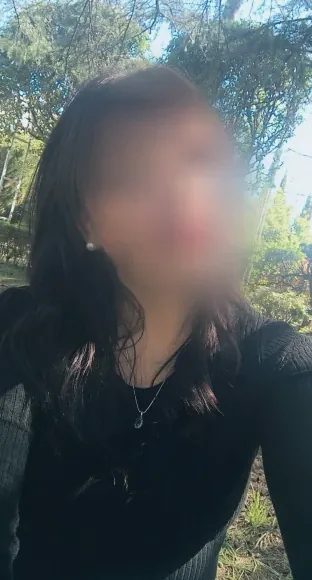 Özlem, 34